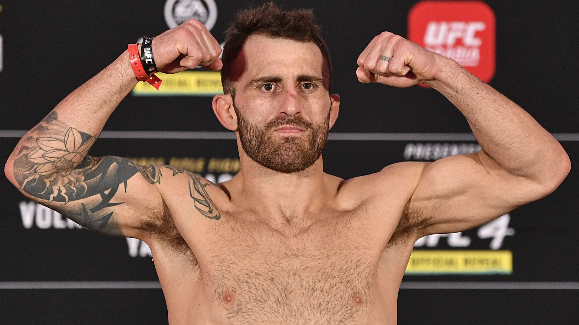 Alexander Volkanovski Alexander Volkanovski (born 29 September 1988) is an Australian professional mixed martial artist, currently signed to the Ultimate Fighting Champions...